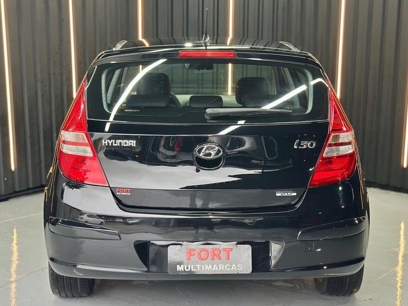 Hyundai i30 2.0 - foto 4