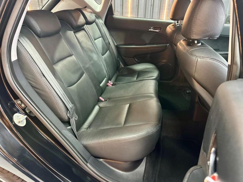 Hyundai i30 2.0 - foto 9
