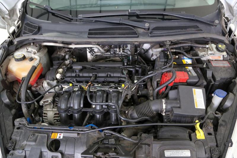 Ford Fiesta 1.6 Titanium Hatch 16V Flex 4P Powershift - foto 6