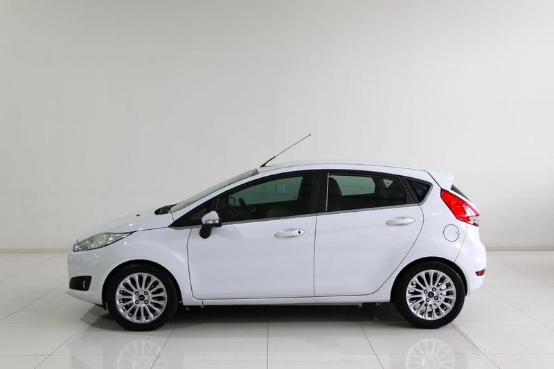 Ford Fiesta 1.6 Titanium Hatch 16V Flex 4P Powershift - foto 5