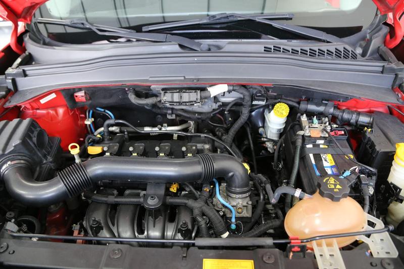 Jeep Renegade 1.8 4X2 16V - foto 6