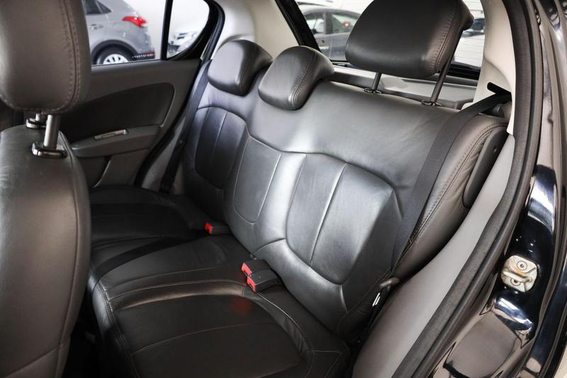 Fiat Palio Attract 1.4 - foto 12