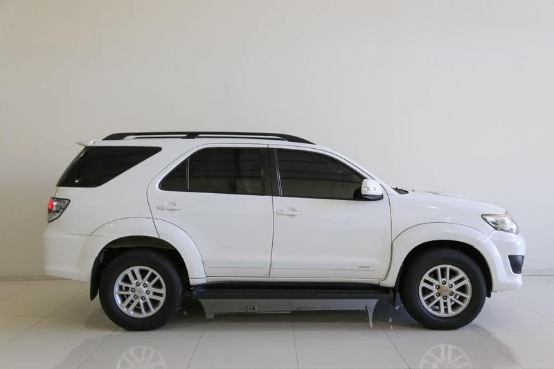 Toyota SW4 3.0 Srv 4X4 16V Turbo Intercooler Diesel 4P Automático - foto 4