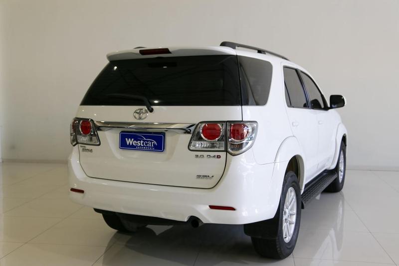Toyota SW4 3.0 Srv 4X4 16V Turbo Intercooler Diesel 4P Automático - foto 15