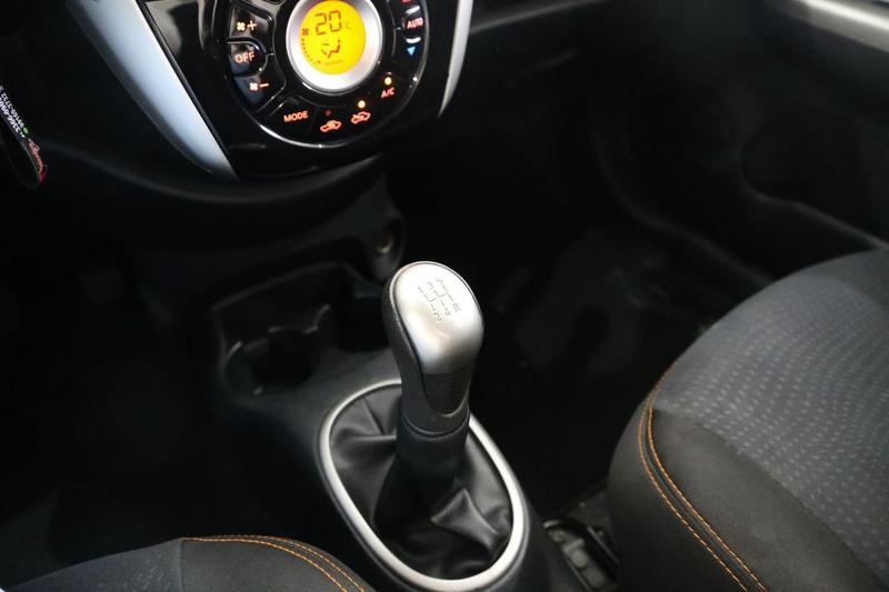 Nissan March 1.6 Rio - foto 11