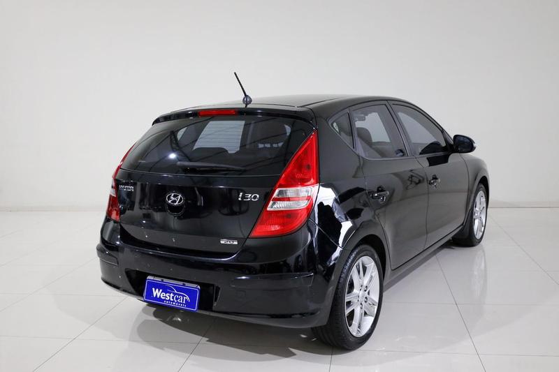 Hyundai i30 2.0 - foto 15
