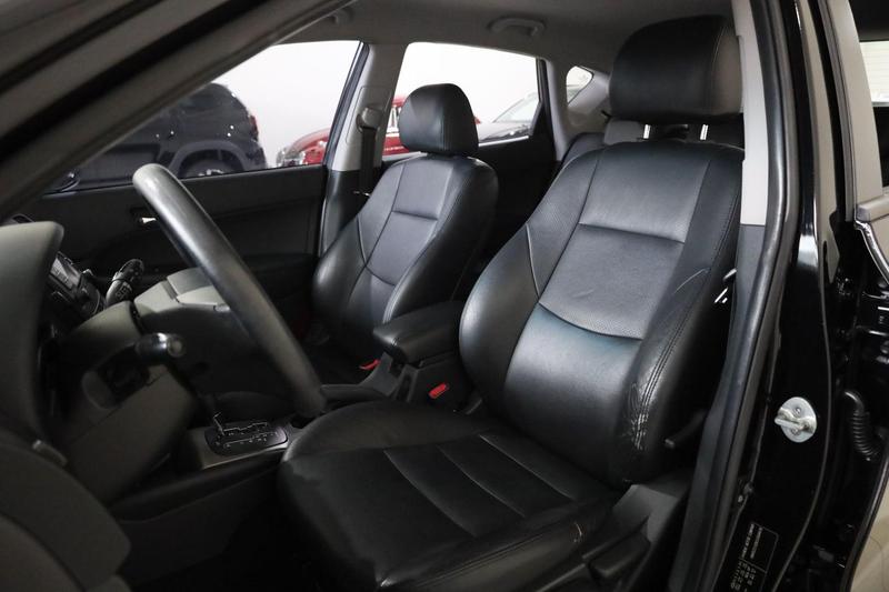Hyundai i30 2.0 - foto 8