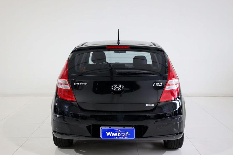 Hyundai i30 2.0 - foto 13