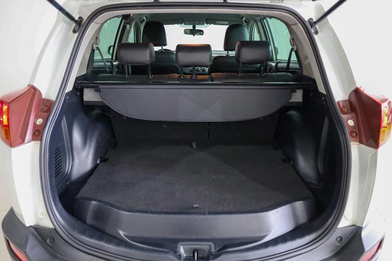 Toyota RAV4 2.0 4X2 16V Automático - foto 14