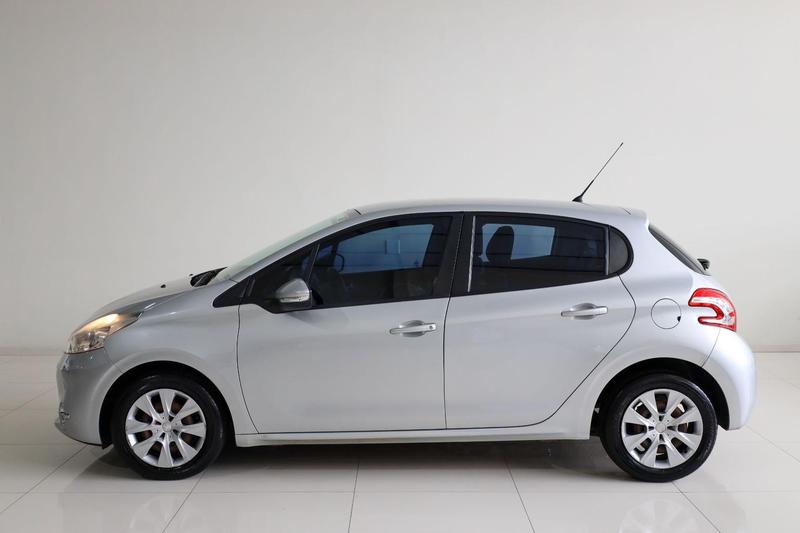 Peugeot 208 1.5 Active 8V Flex 4P Manual - foto 5