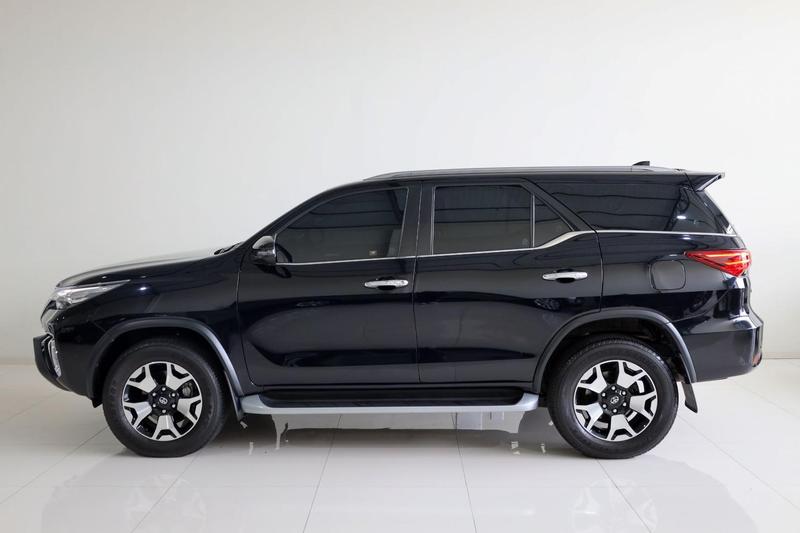 Toyota SW4 Diamond 28 Tb 4X4 Die Automático - foto 5