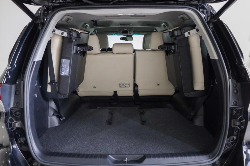 Toyota SW4 Diamond 28 Tb 4X4 Die Automático - foto 15
