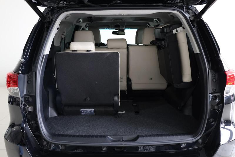 Toyota SW4 Diamond 28 Tb 4X4 Die Automático - foto 14