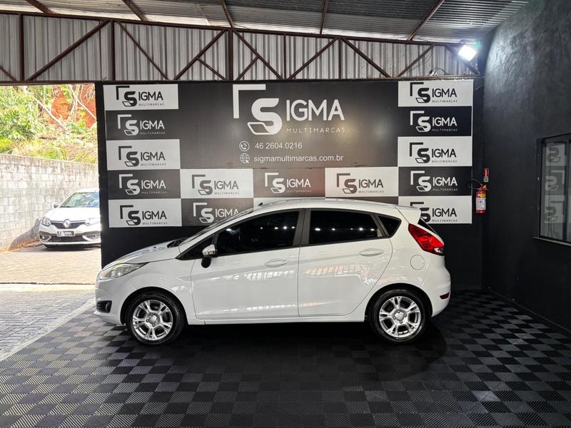 Ford Fiesta 2015 à venda