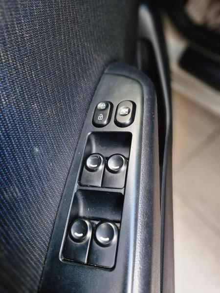 Hyundai HB20 1.6 Comfort Plus 16V Flex 4P Manual - foto 10