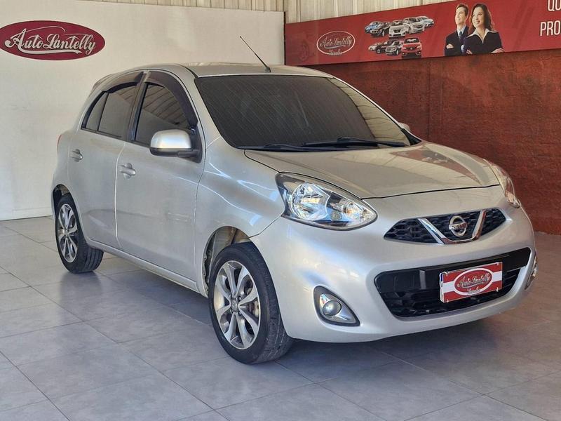 Nissan March 2015 à venda