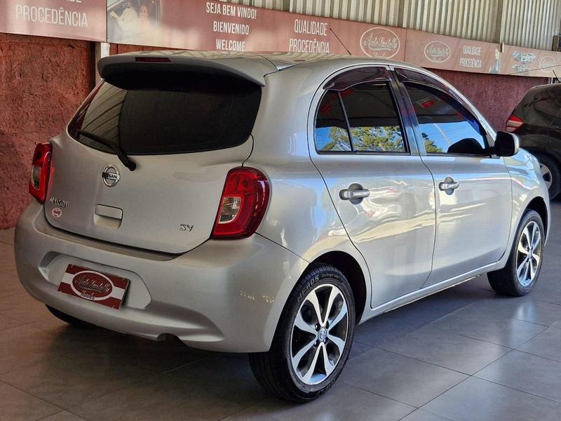 Nissan March 10sv - foto 4