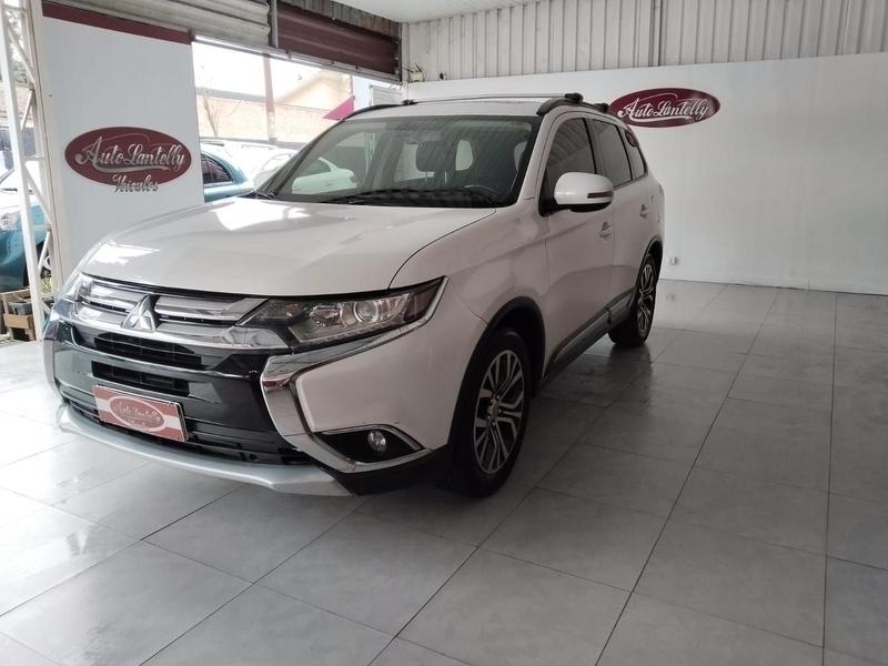 Mitsubishi Outlander 2.0 - foto 3
