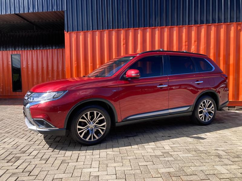 MITSUBISHI OUTLANDER 3.0/ GT 3.0 V6 AUT.
