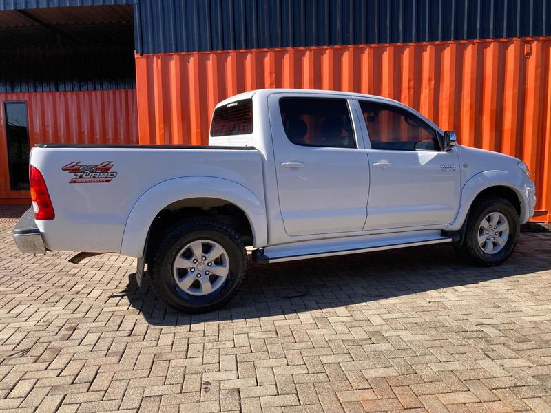 Toyota Hilux Cd4x4 Srv - foto 3