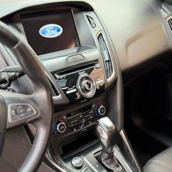 Ford Focus Ti At 20sc - foto 13