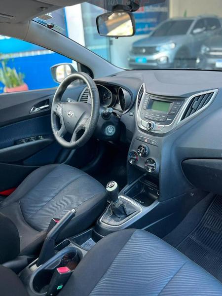 Hyundai HB20 1.6 Comfort Plus Mec - foto 11