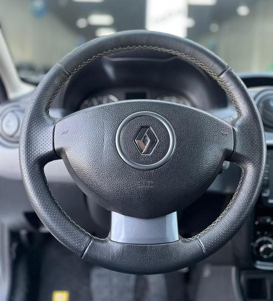 Renault Duster 2.0 D 4x2a - foto 12