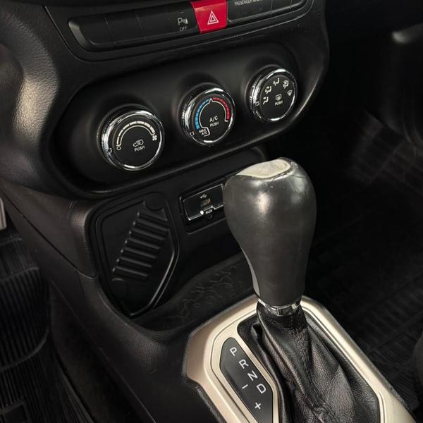 Jeep Renegade Sport At - foto 14