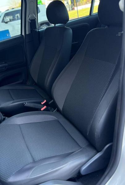 Volkswagen Voyage 16l - foto 9