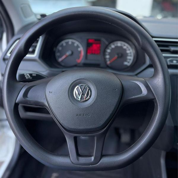 Volkswagen Voyage 16l - foto 12