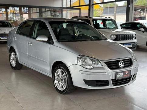 VOLKSWAGEN POLO SEDAN 1.6