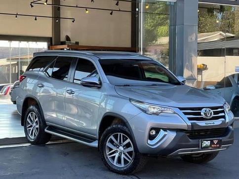 HILUX SW4 2.8 SRX 4X4 7 LUGARES 16V TURBO INTERCOOLER DIESEL 4P AUTOMTICO 2019 DIESEL