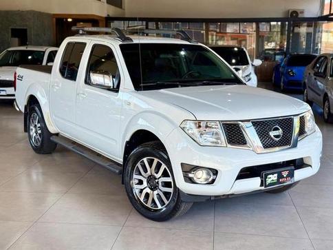 NISSAN FRONTIER SL 4X4