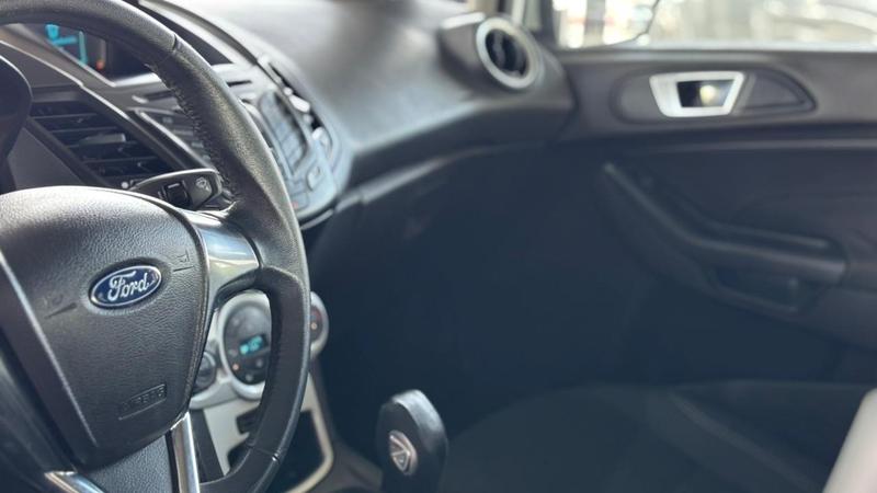 Ford Fiesta Ha 16l Se A - foto 5