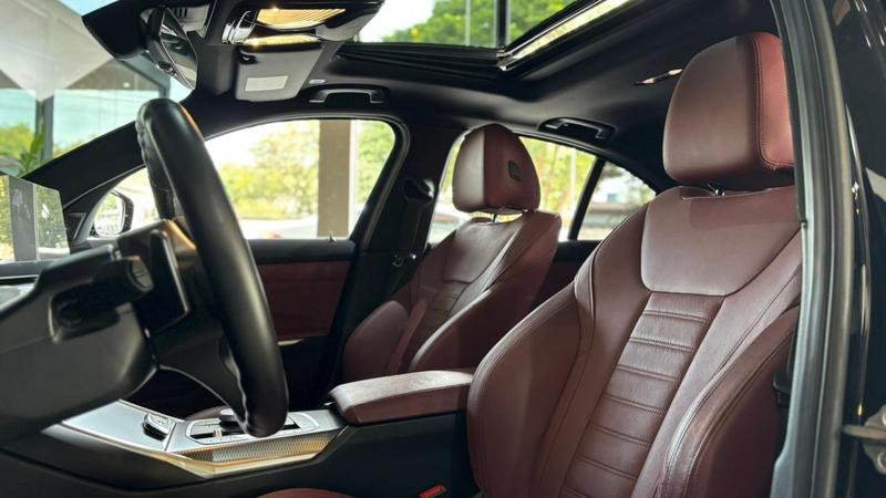 BMW 320i M Sport Flex - foto 10
