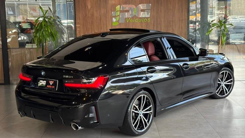 BMW 320i M Sport Flex - foto 6