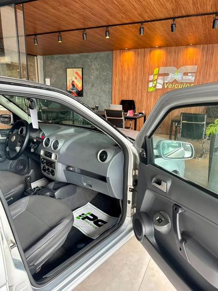 Volkswagen Gol 1.0 Giv - foto 17