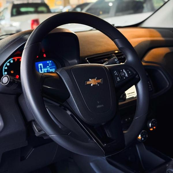 Chevrolet Onix 1 4mt LTZ - foto 9