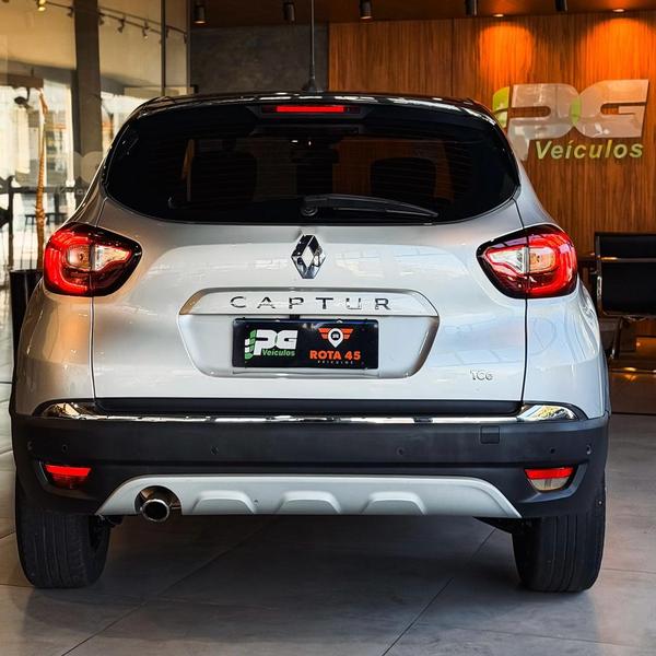Renault Captur Iconic 13 Tb 16V Flex 5P Automático - foto 5