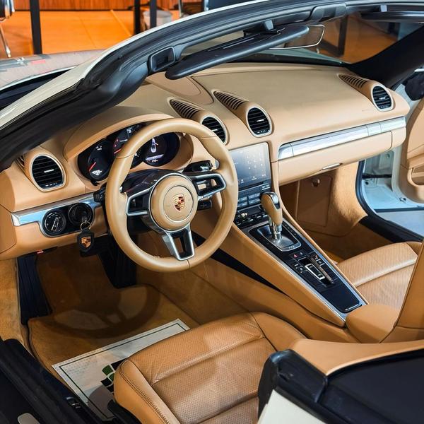 Porsche 718 Boxster 2.0 300cv - foto 11