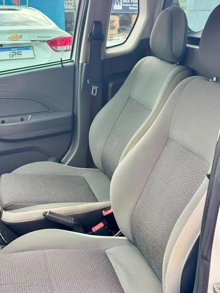 Chevrolet Montana Ls2 - foto 8