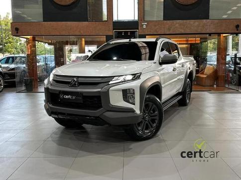 MITSUBISHI L200 TRI. S. OUTD. PLUS 2.4 4x4 DIE. AUT