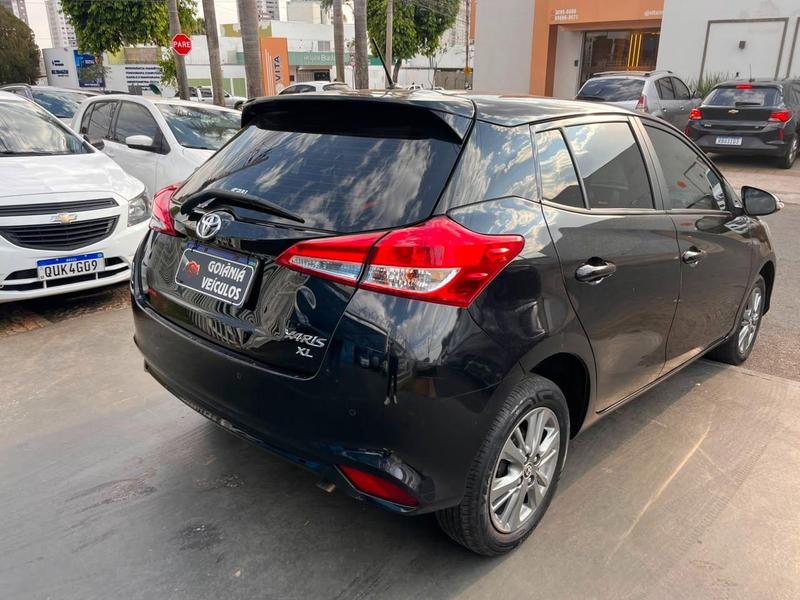 Toyota Yaris Ha - foto 2