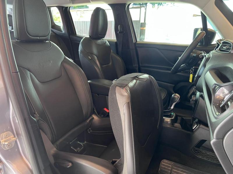 Jeep Renegade Sport T270 1.3 Tb 4X2 Flex Aut. - foto 18