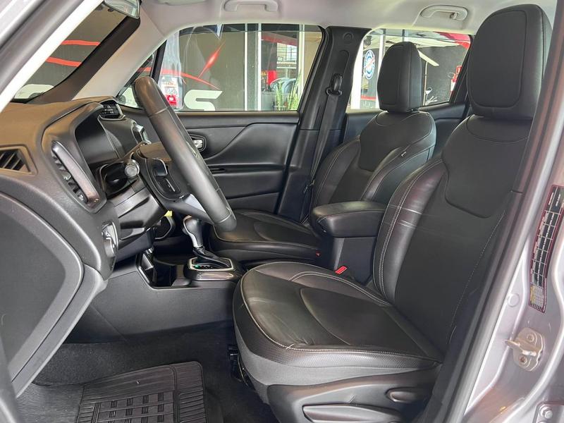 Jeep Renegade Sport T270 1.3 Tb 4X2 Flex Aut. - foto 10
