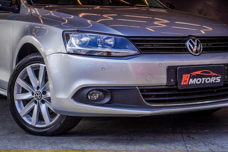 Volkswagen Jetta Comfortline 2.0 T.flex 8V 4P Mec. - foto 5