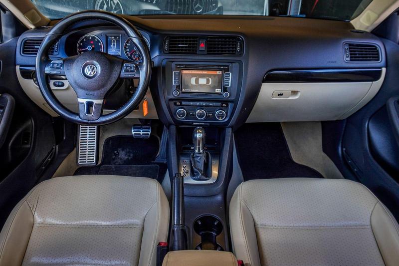 Volkswagen Jetta Comfortline 2.0 T.flex 8V 4P Mec. - foto 6