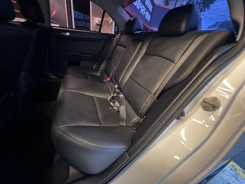 Mitsubishi Lancer 2.0 - foto 15