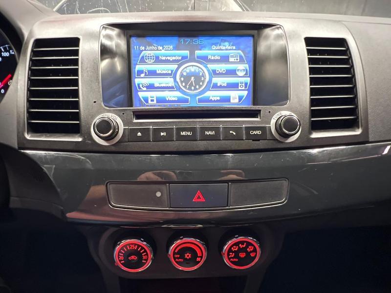 Mitsubishi Lancer 2.0 - foto 12