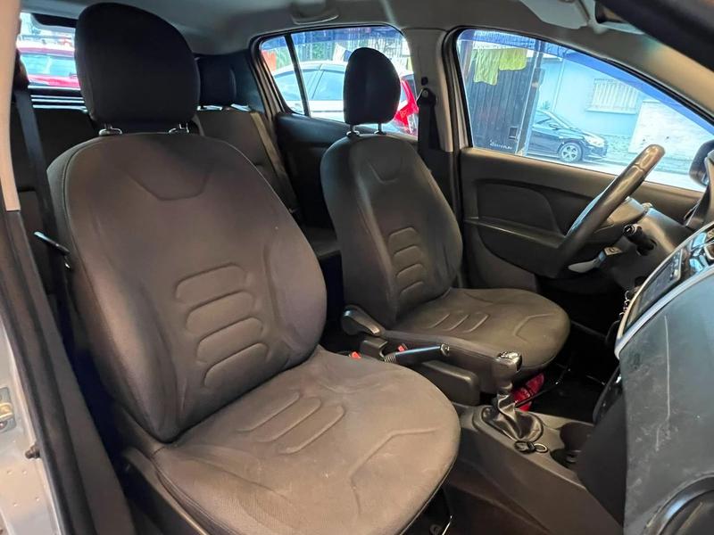 Renault Sandero Dyna 16r - foto 13